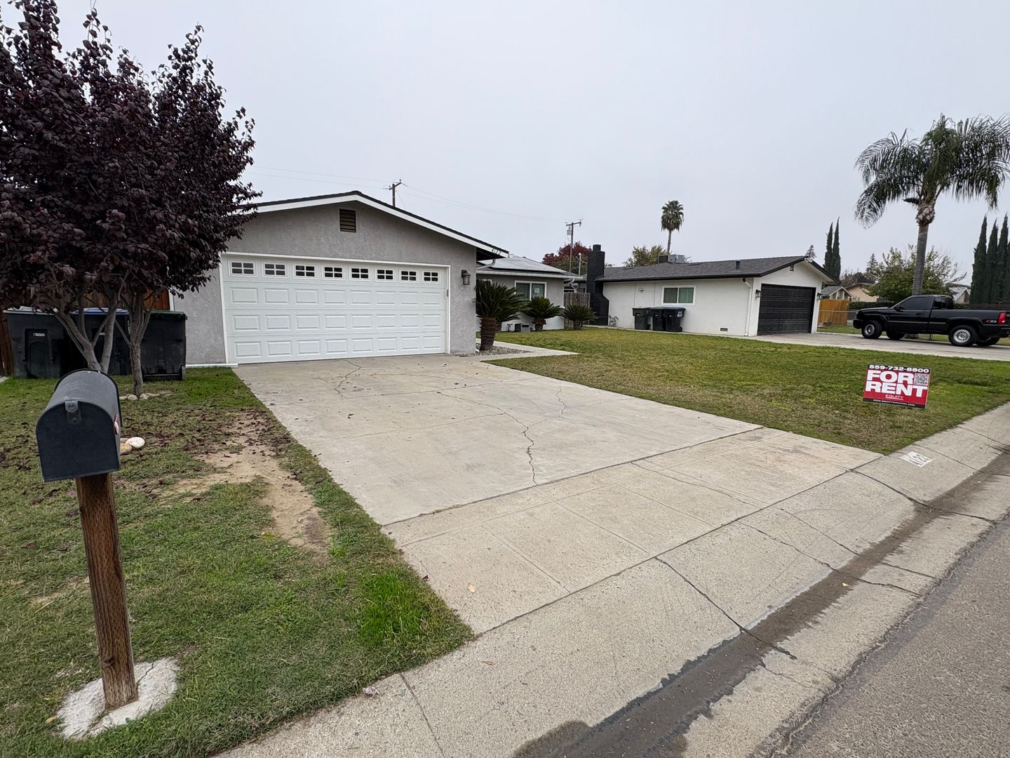 Visalia House: 4122 West Monte Vista Ave