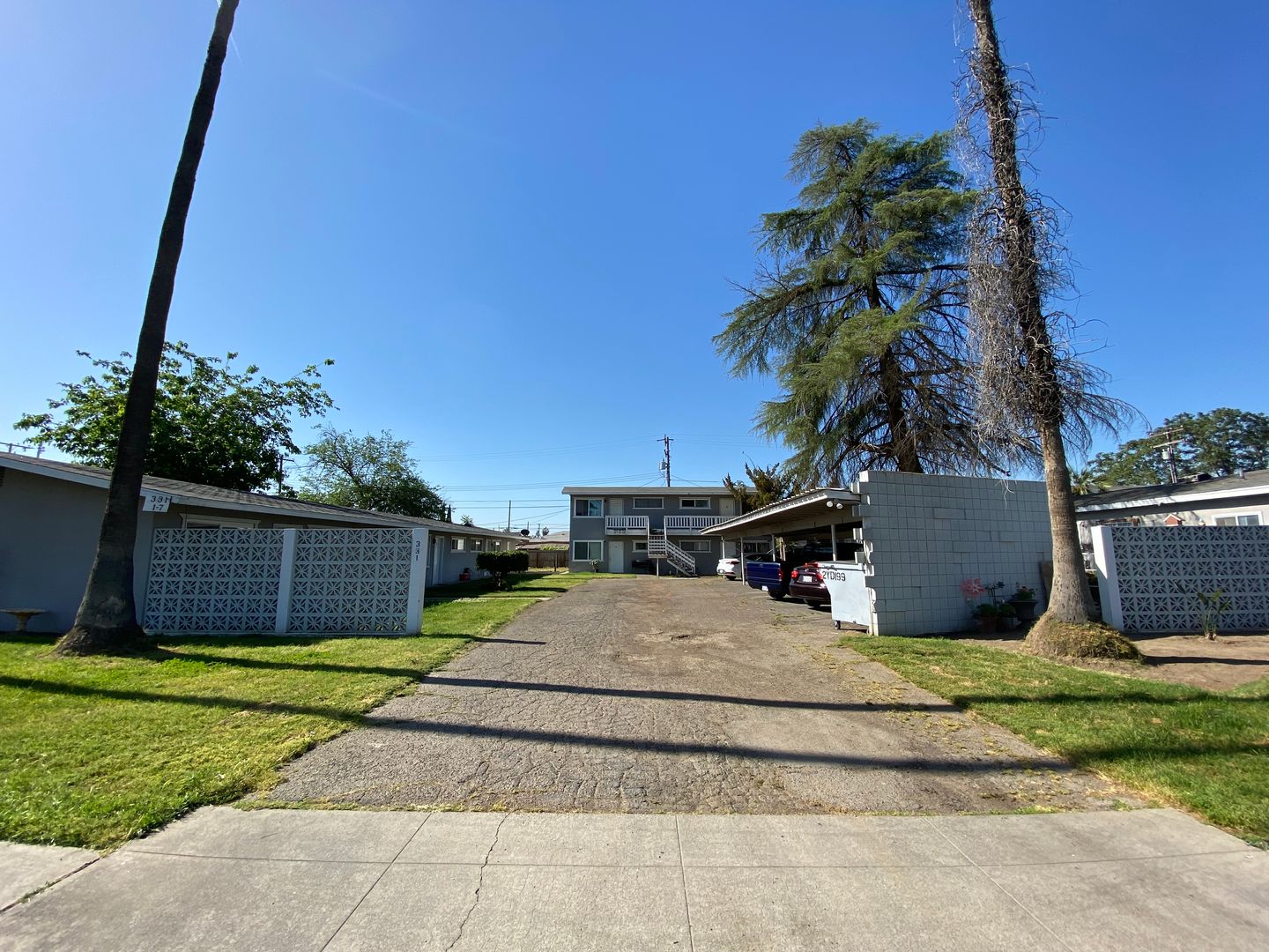 Hanford Apartment: 311, 321, 331 E Elm Street