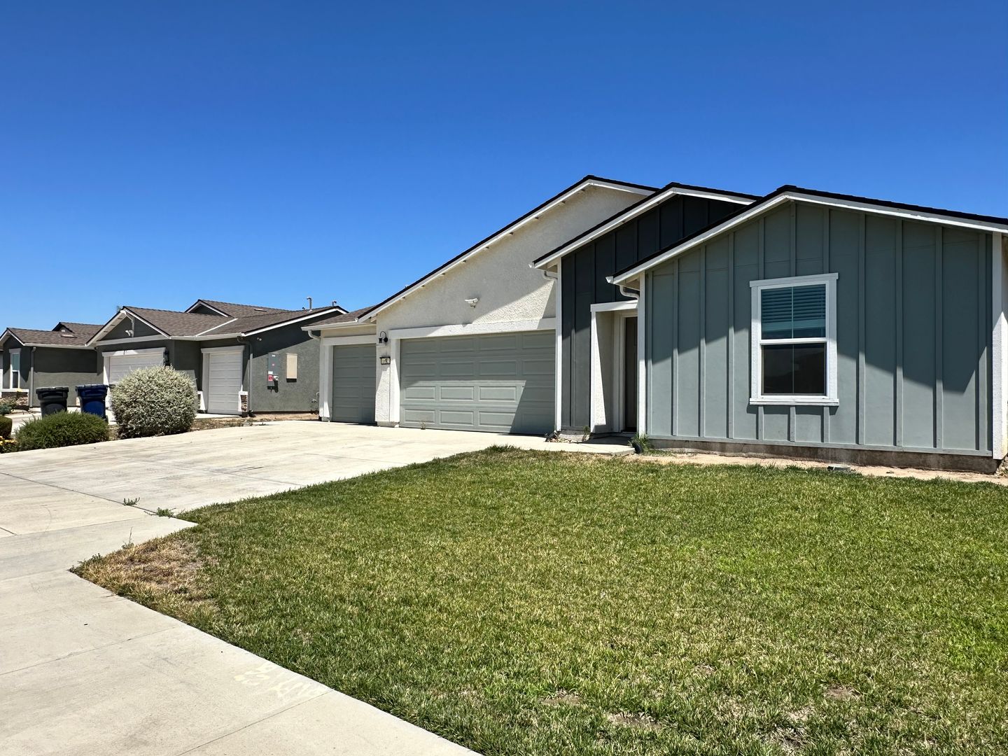 Tulare House: 1892 Capistrano Ave