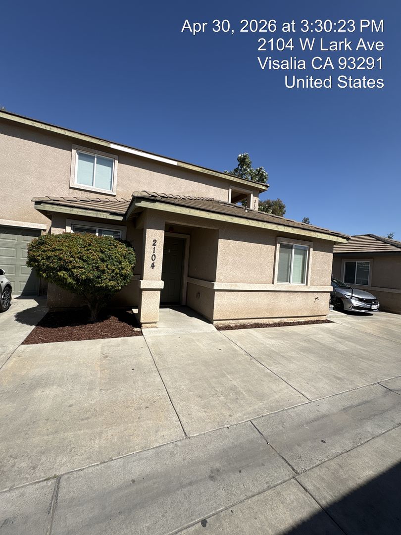 Visalia Apartment: 2100-10 W Lark Ave