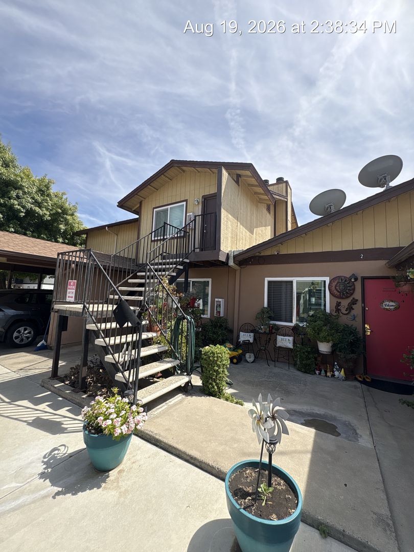 Exeter Apartment: 804 Monarch Circle 1-3