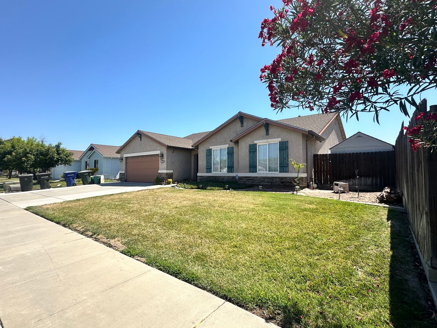 Hanford House: 1253 Monterey Ave