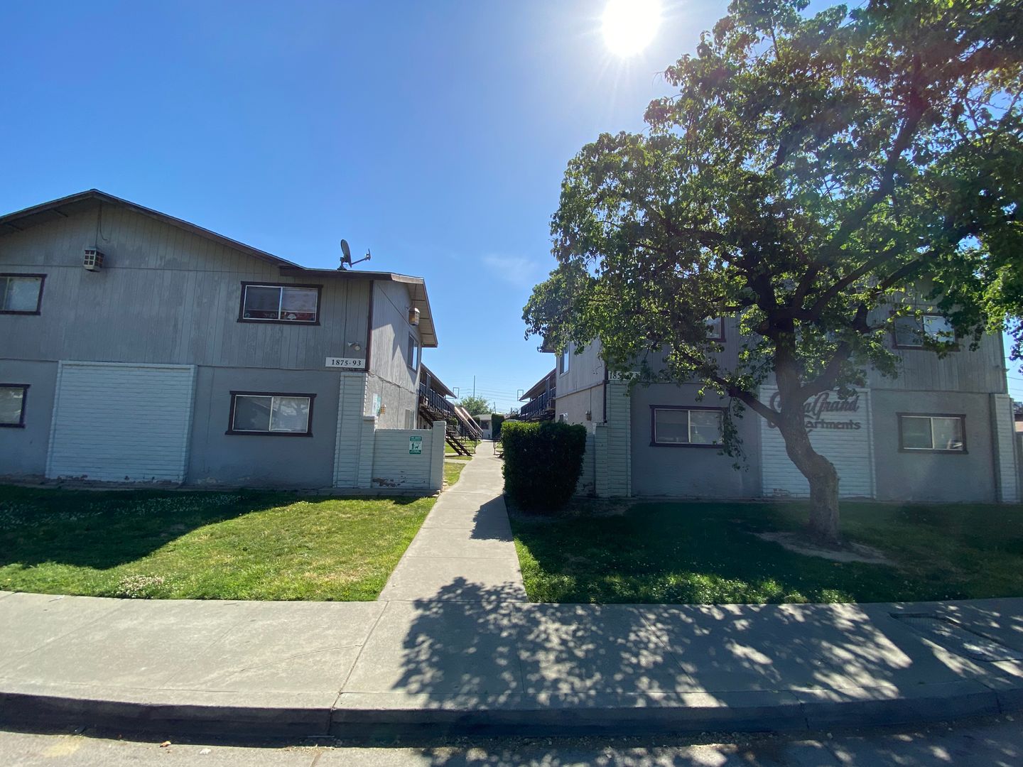 Hanford Apartment: 1855-1893 Emma Lee Lane