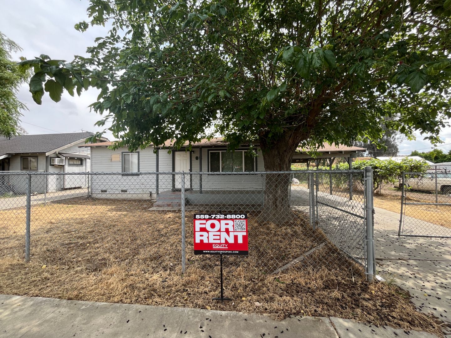 Porterville Apartment: 79-99 East Mountain View Ave