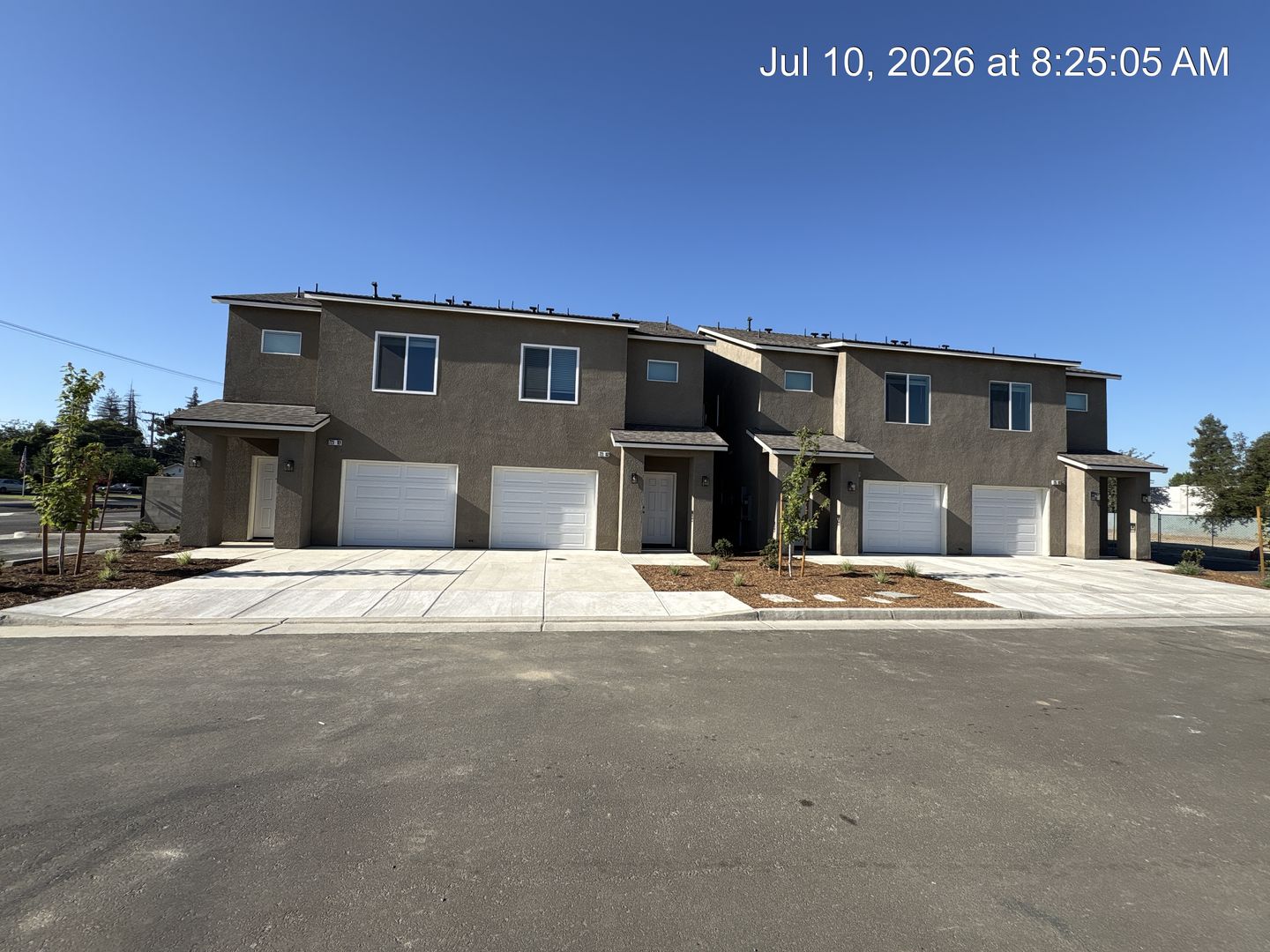 Visalia Apartment: 711-747 S Pinkham