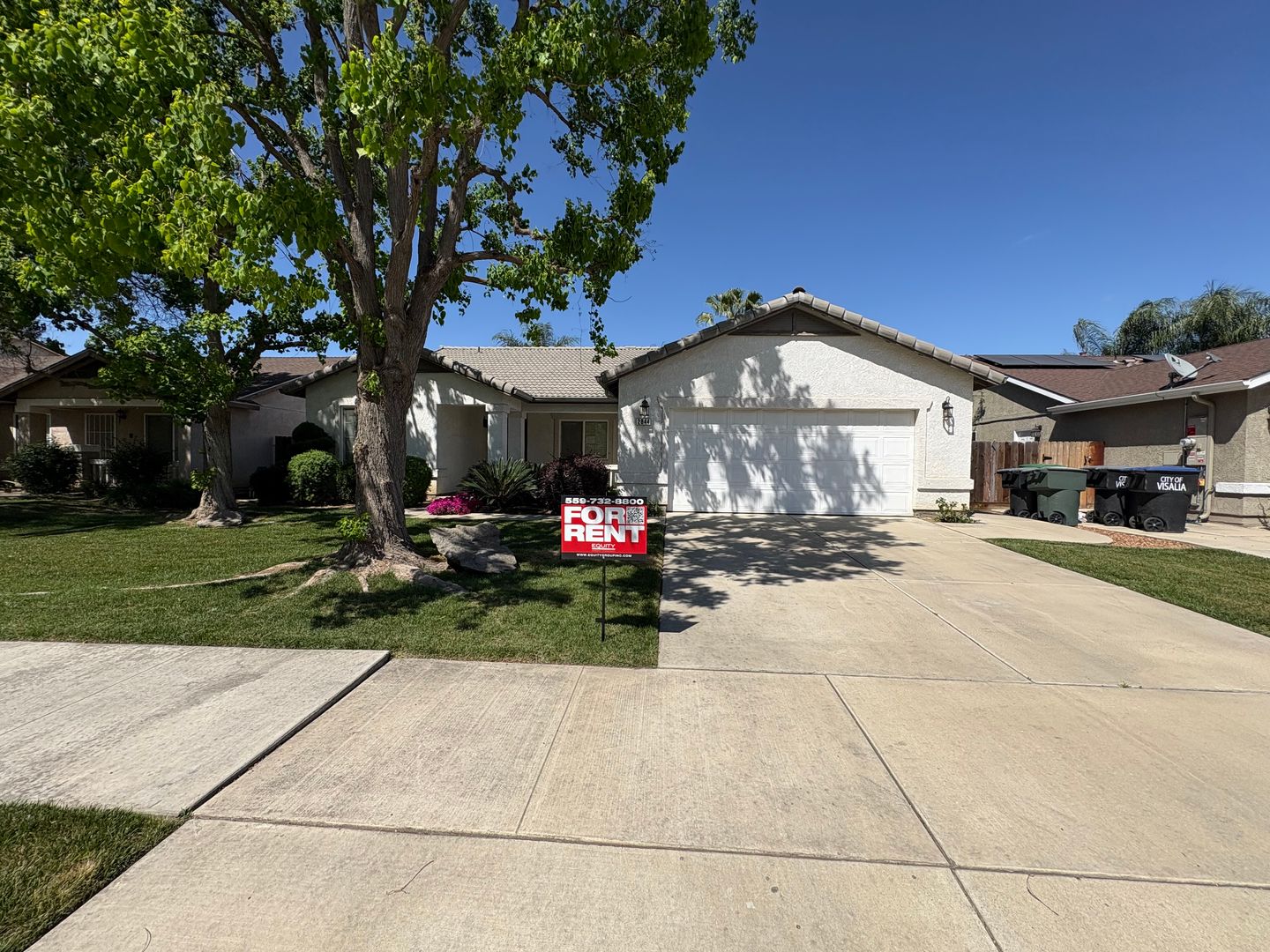Visalia House: 2844 West Payson Court