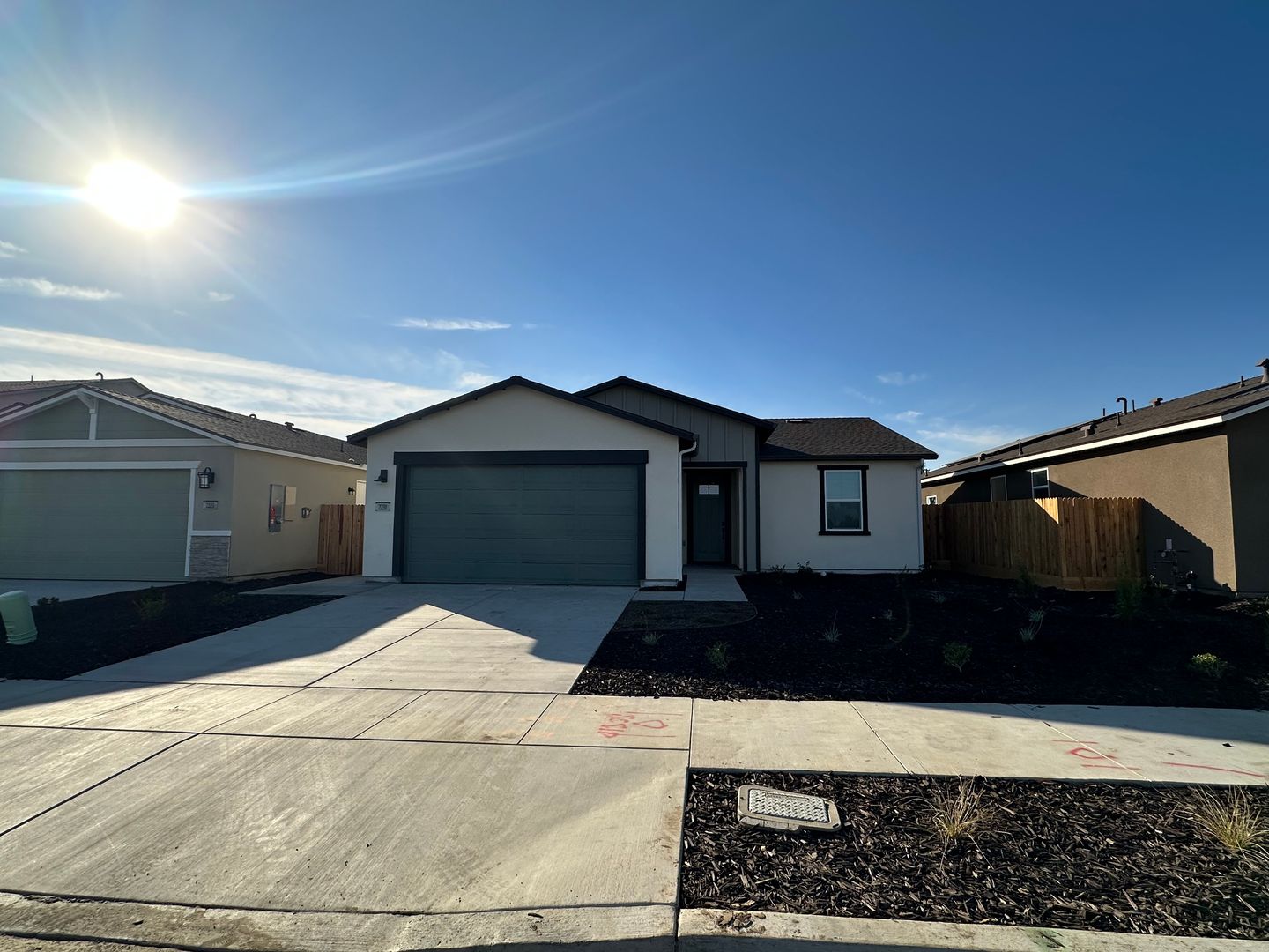 Visalia House: 2231 North Julieann St