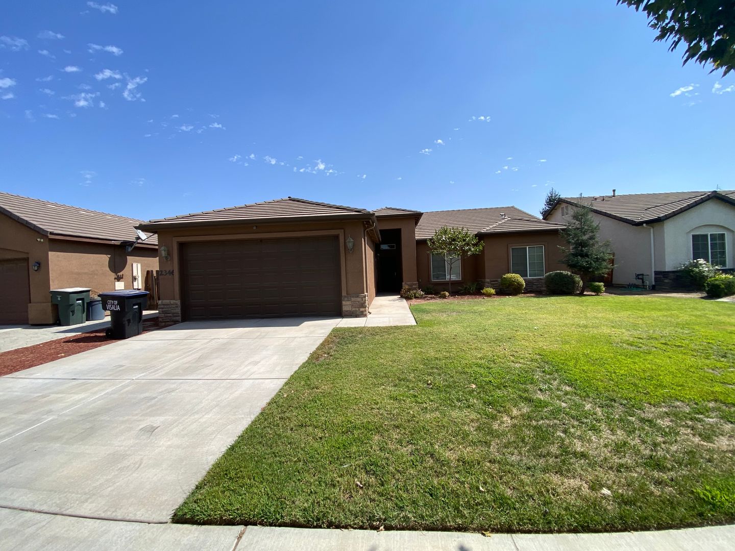 Visalia House: 2346 N Crowe St