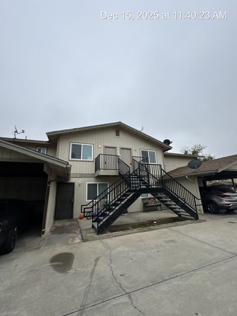 Exeter Apartment: 802-809 Monarch Circle