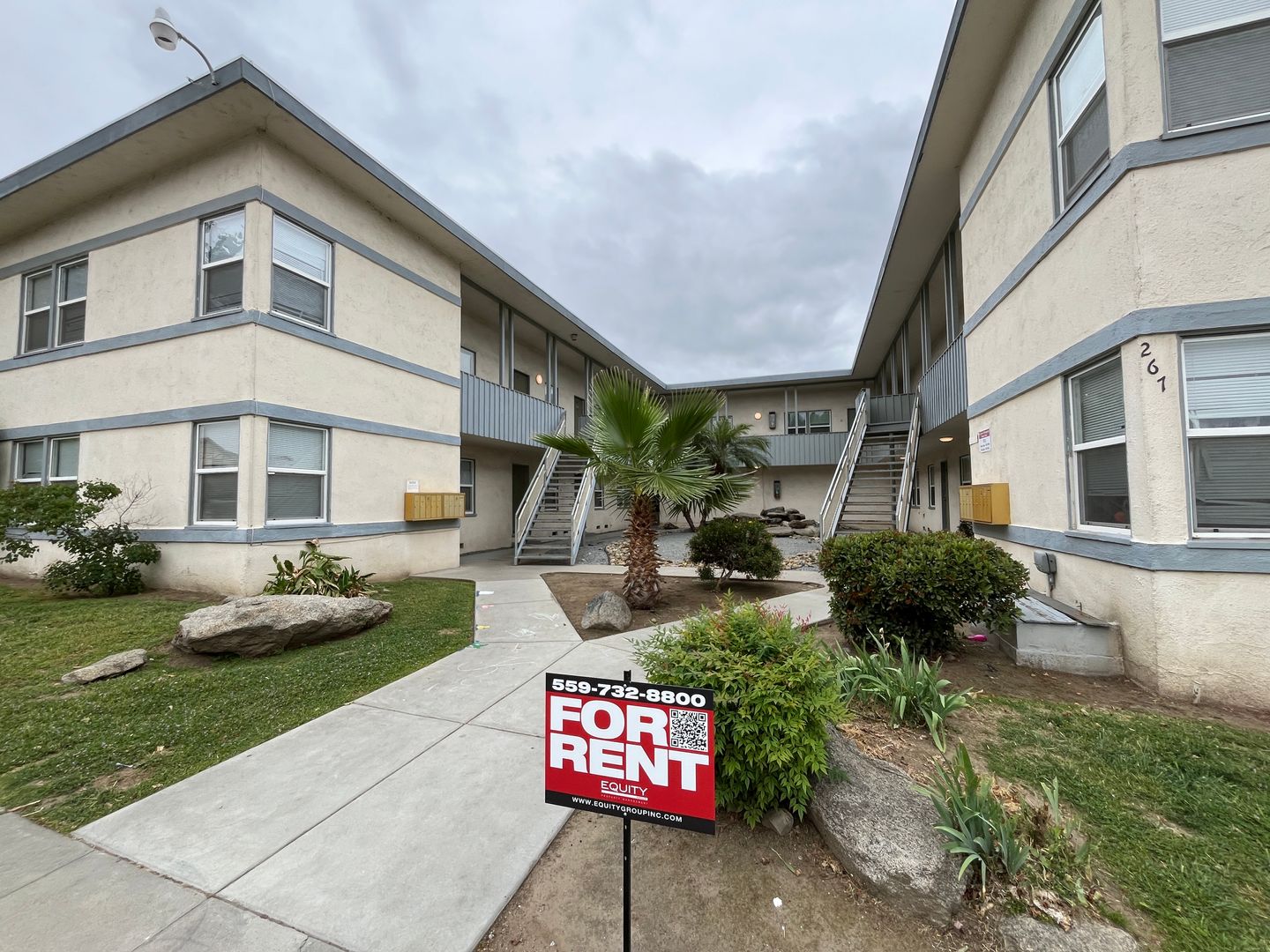 Porterville Apartment: 267 W Belleview Ave