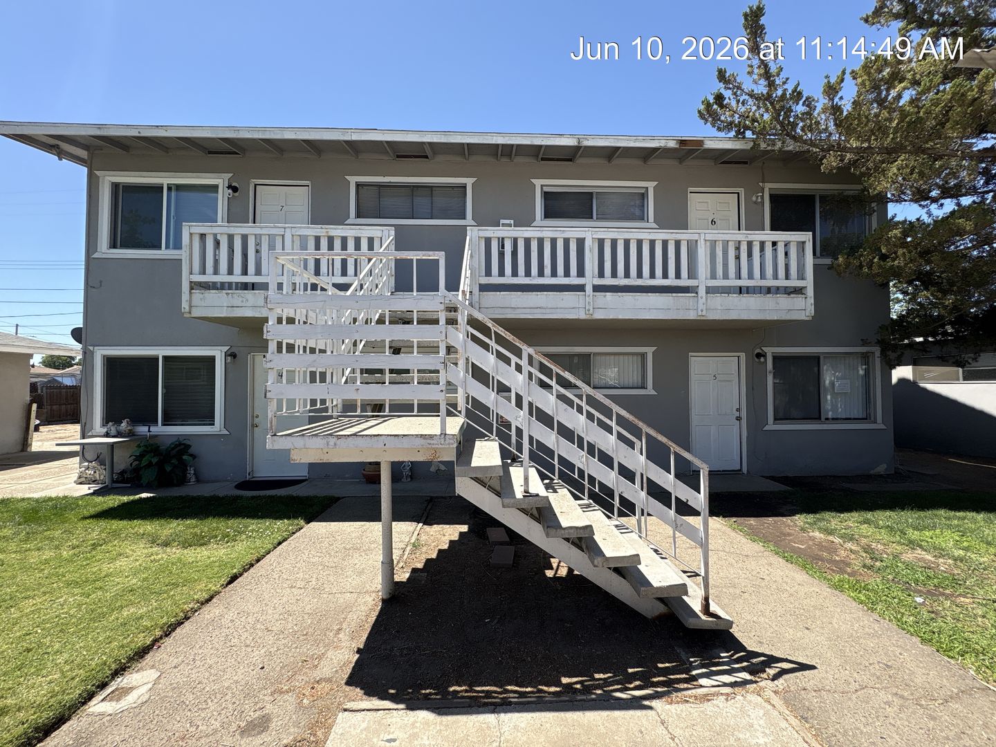 Hanford Apartment: 311, 321, 331 E Elm Street
