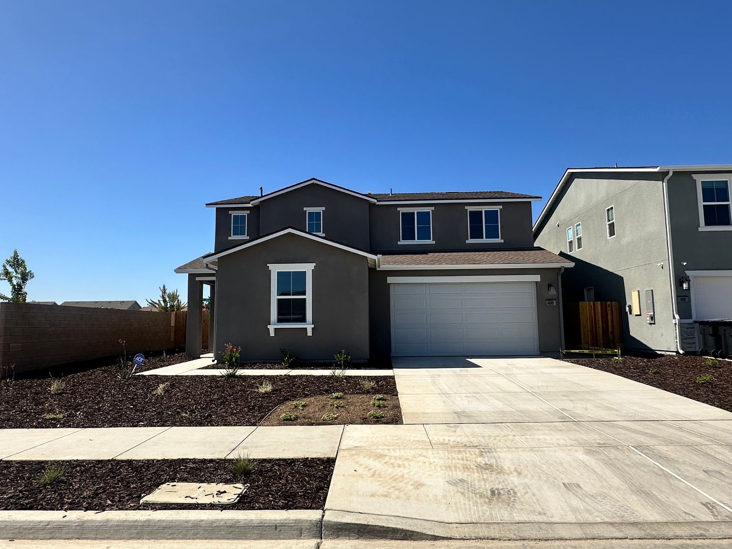 Visalia House: 4005 West Babcock Ave