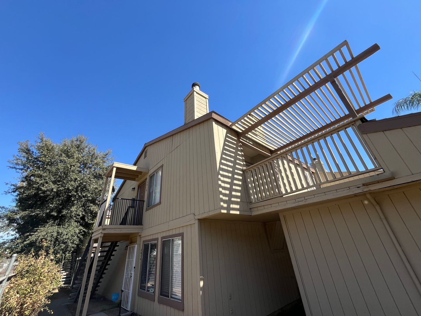 Visalia Apartment: 3900-4054 West Meadow Ave.