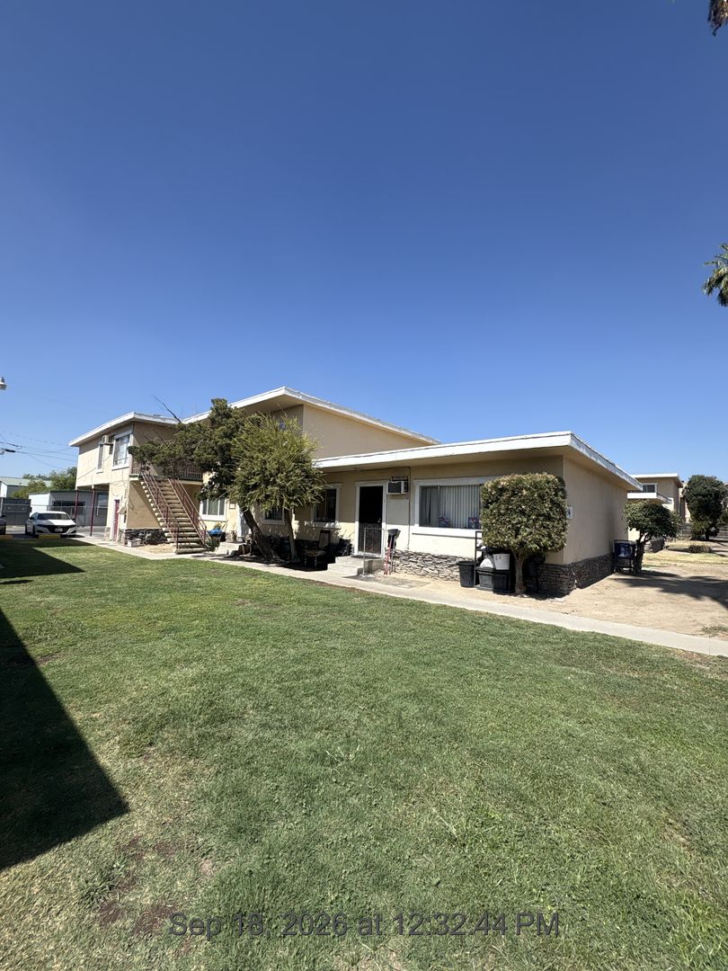 Hanford Apartment: 530-580 S. Richmond Ave