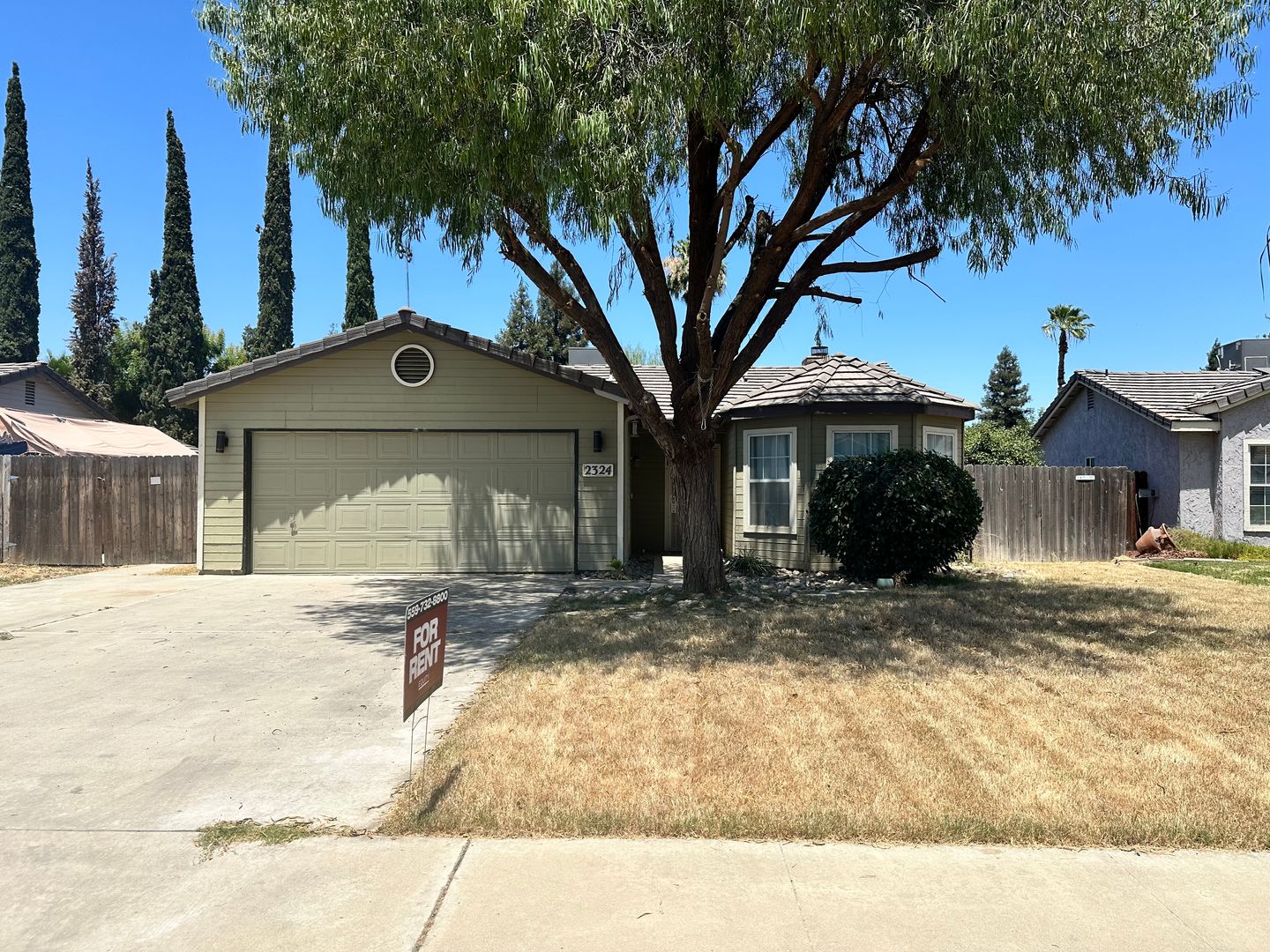 Visalia House: 2324 West Delta Ave