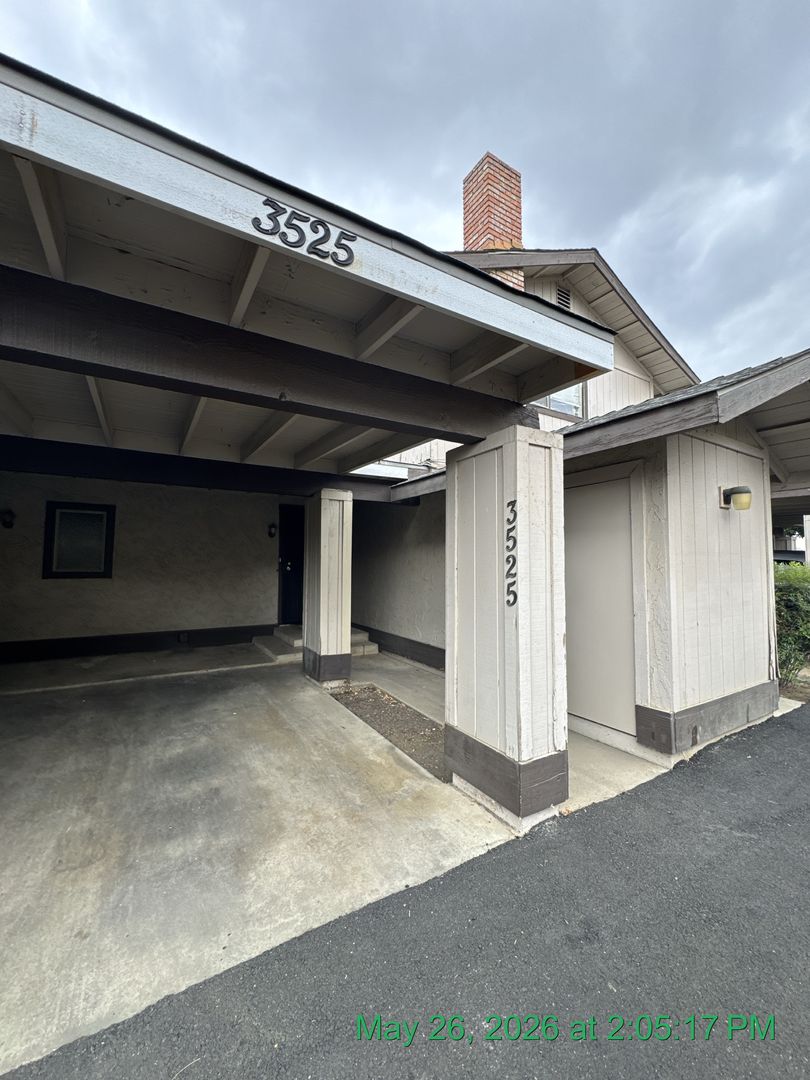 Visalia Apartment: 3523-3529 South County Center