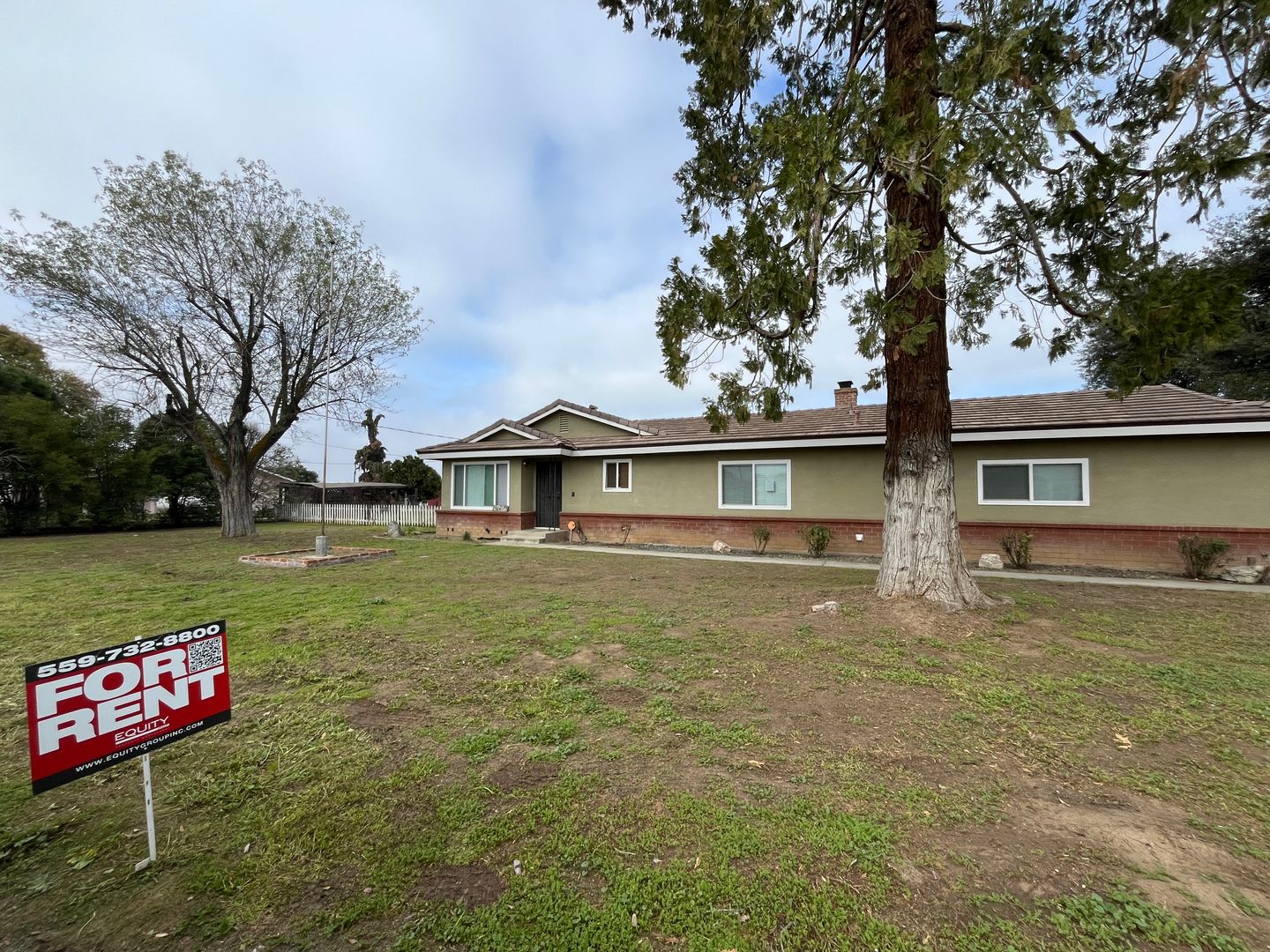Porterville House: 2040 W Linda Vista Way