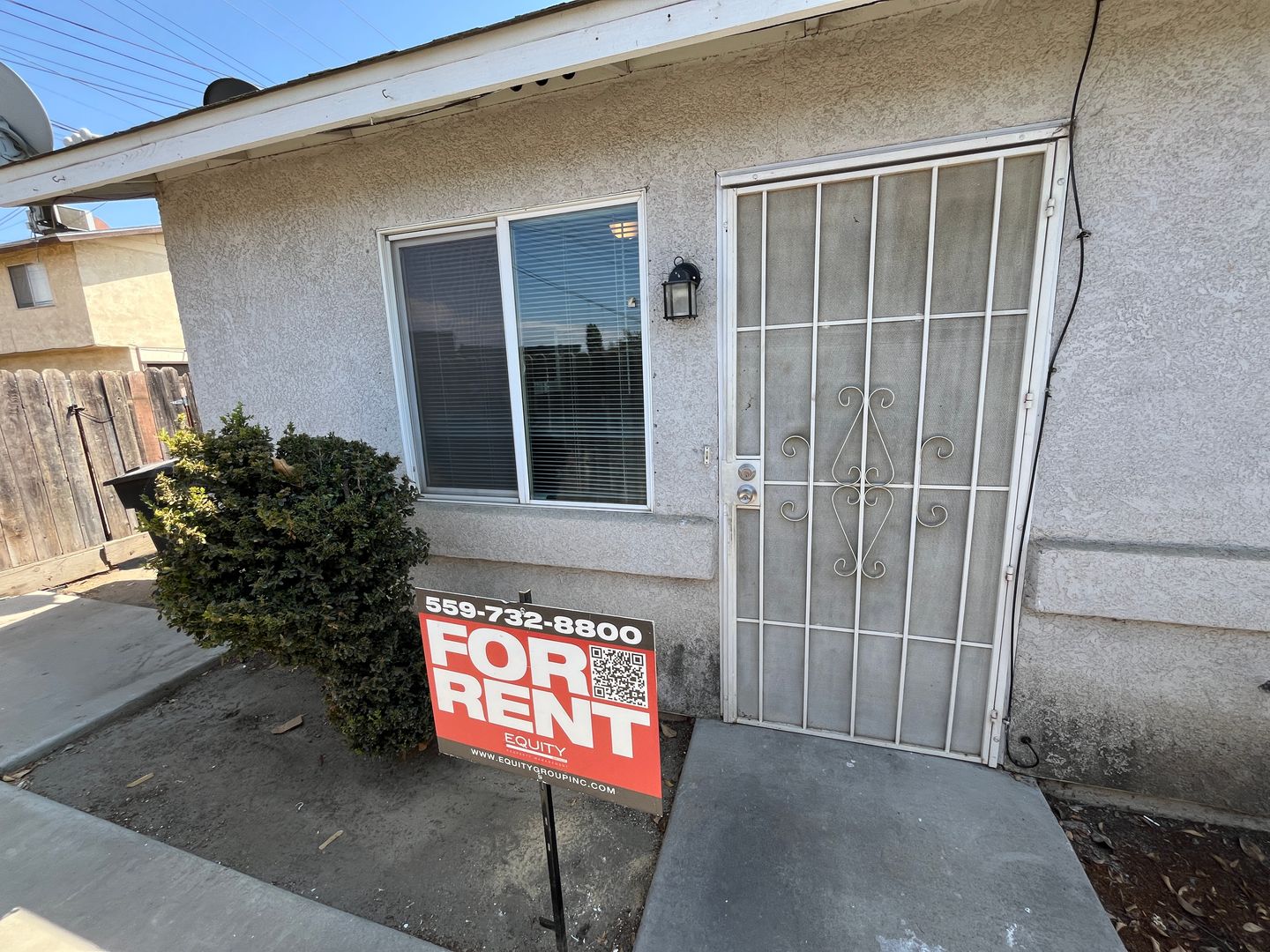 Porterville Apartment: 198 S B St