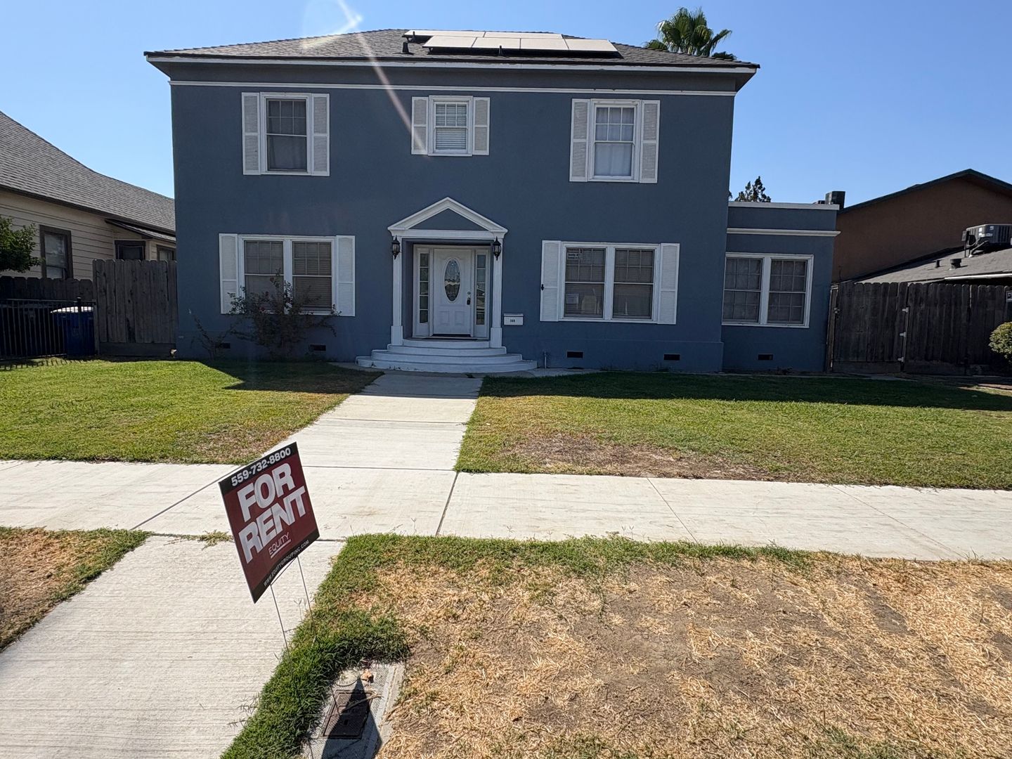 Hanford House: 209 East 11th St