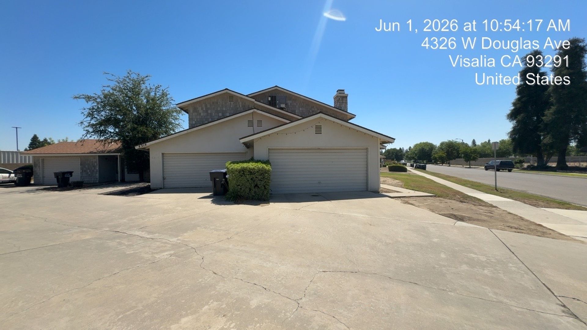 Visalia Apartment: 4312-16 W Douglas Avenue