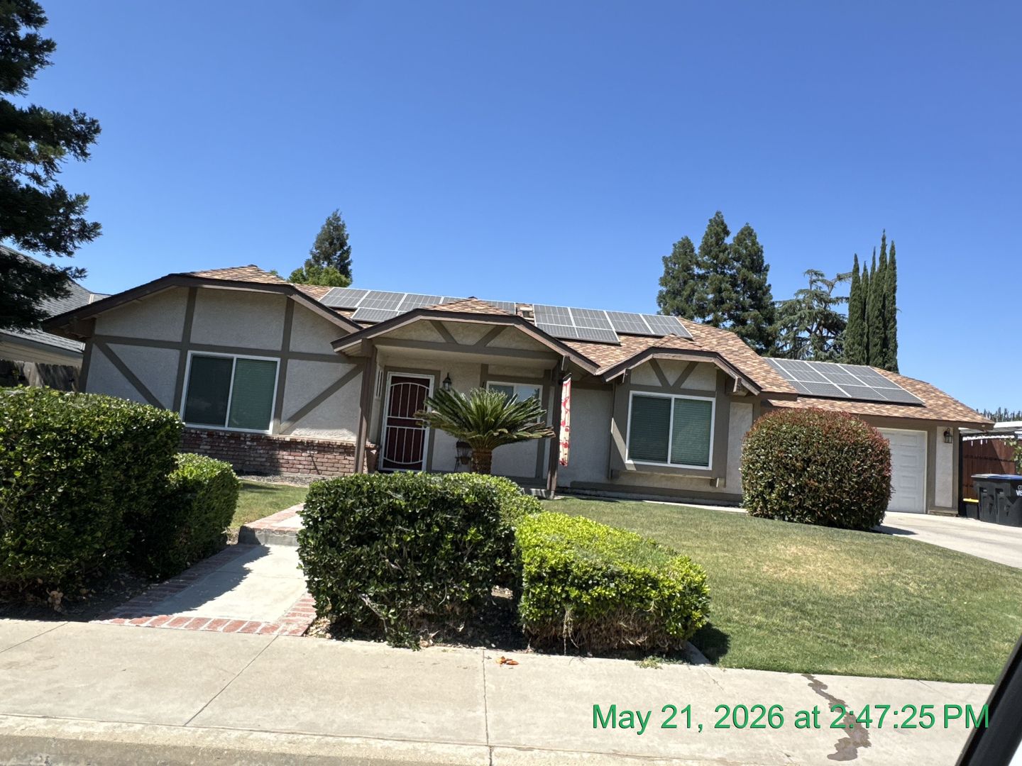 Visalia House: 1110 E Rose Ct