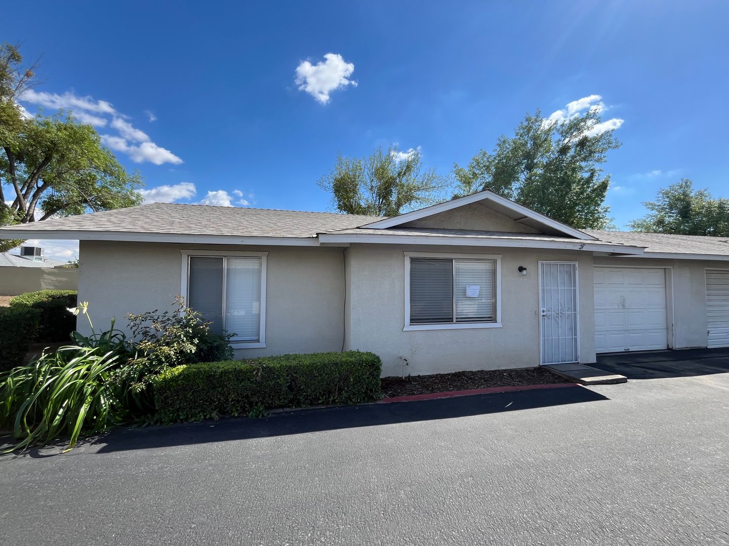 Porterville Apartment: 885 E Putnam Ave