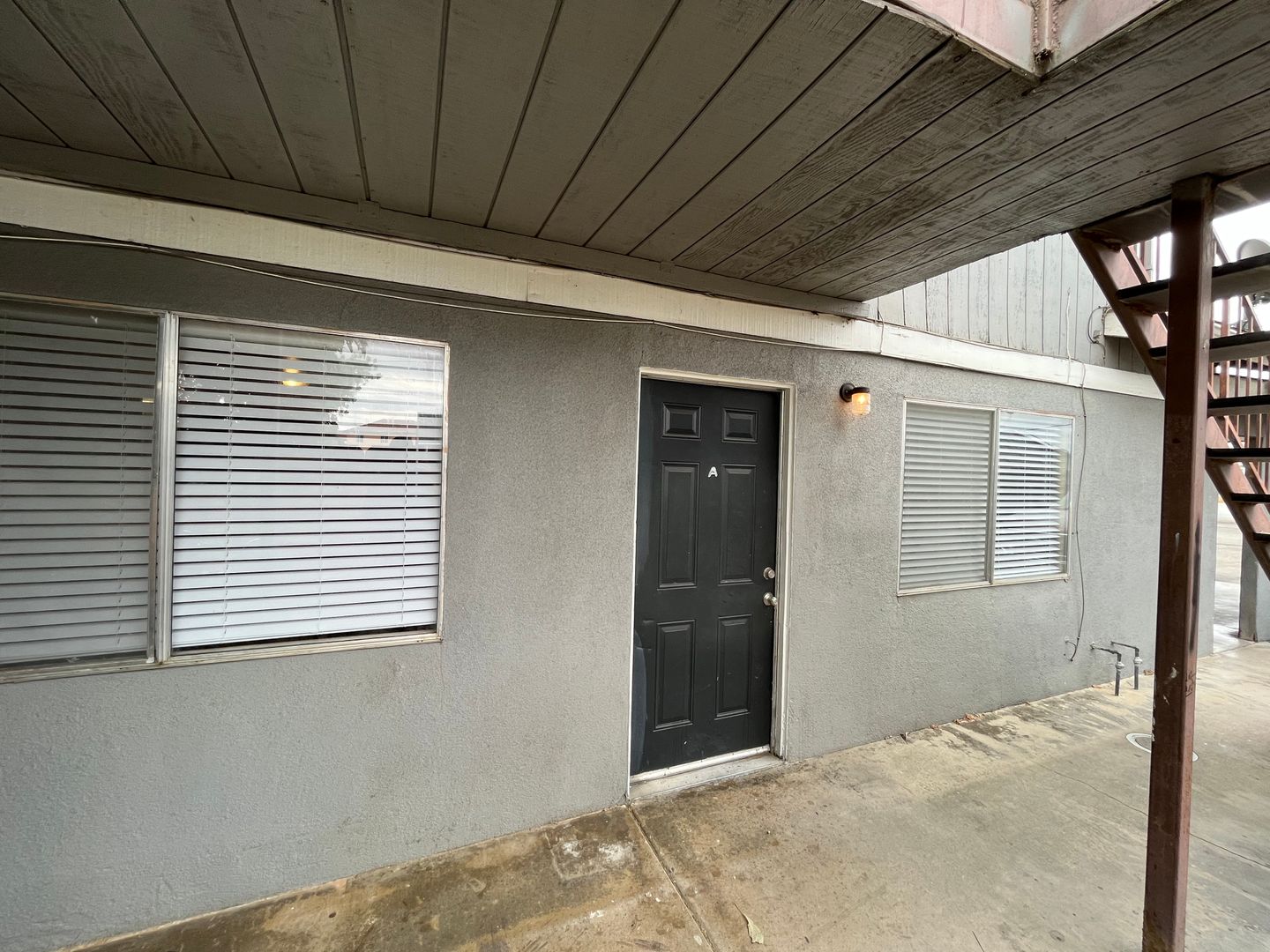 Porterville Apartment: 93 N E Street