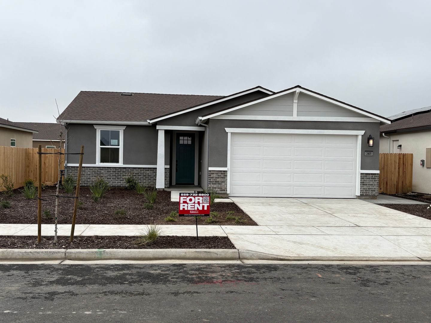 Visalia House: 2405 North Fontana St