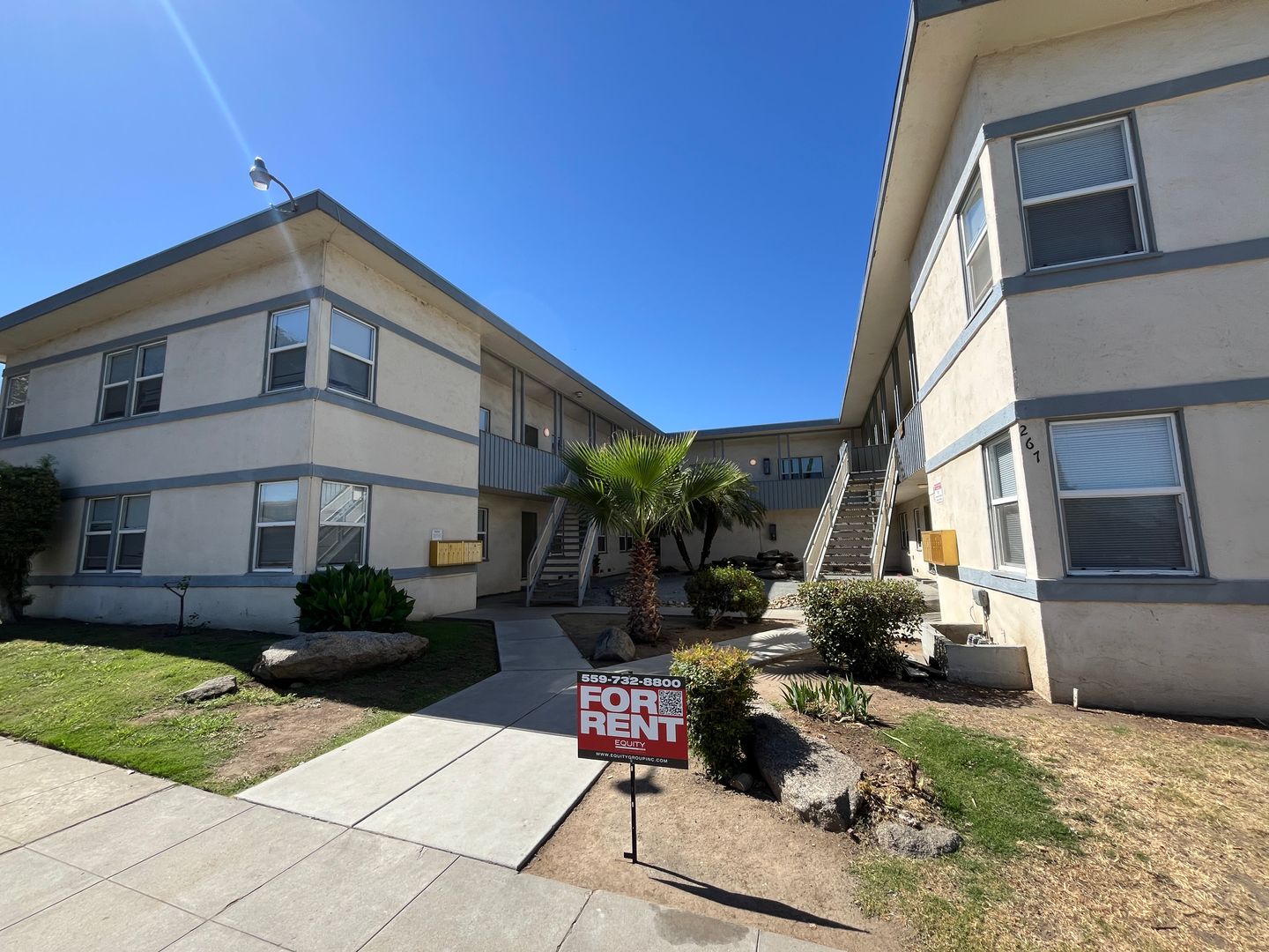 Porterville Apartment: 267 W Belleview Ave
