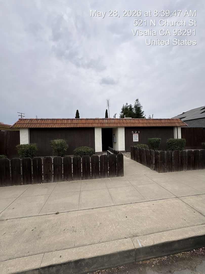 Visalia Apartment: 521 North Church
