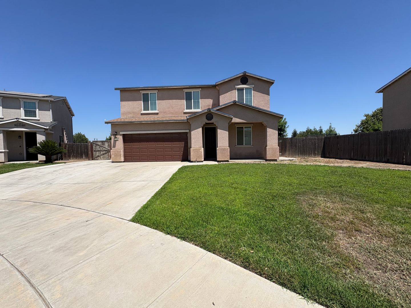 Visalia House: 3726 North Shady Ct