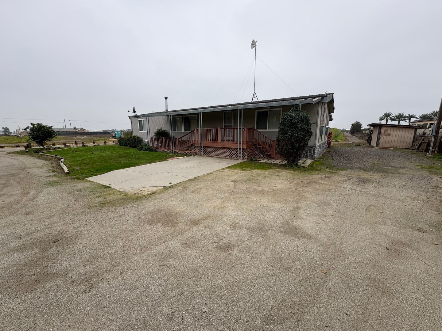 Tulare House: 26521 Road 100