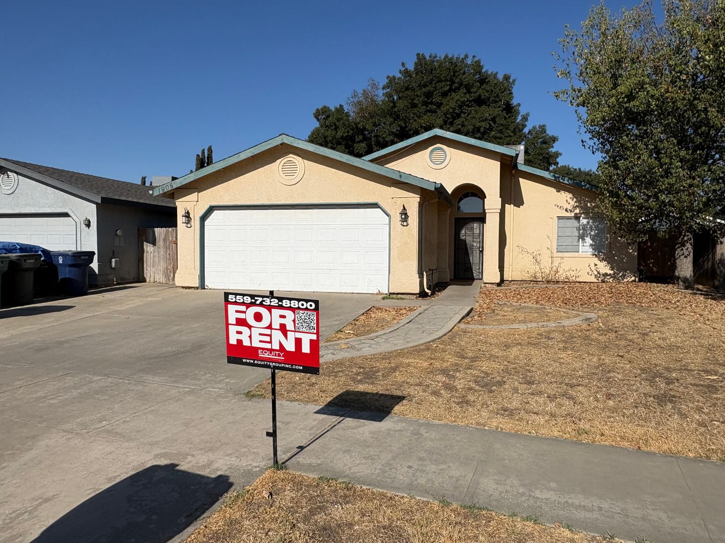 Tulare House: 1905 S Grapewood Street