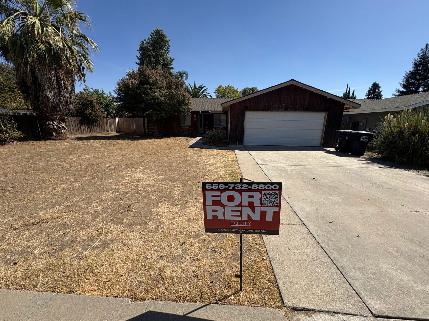 Visalia House: 947 West Seeger Avenue