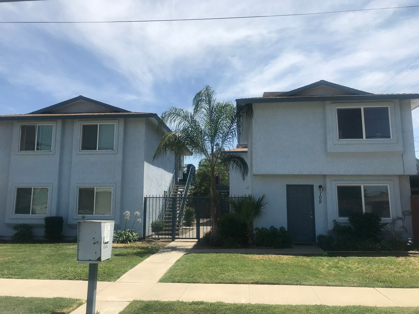 Tulare Apartment: 103-115 West Sonora Avenue