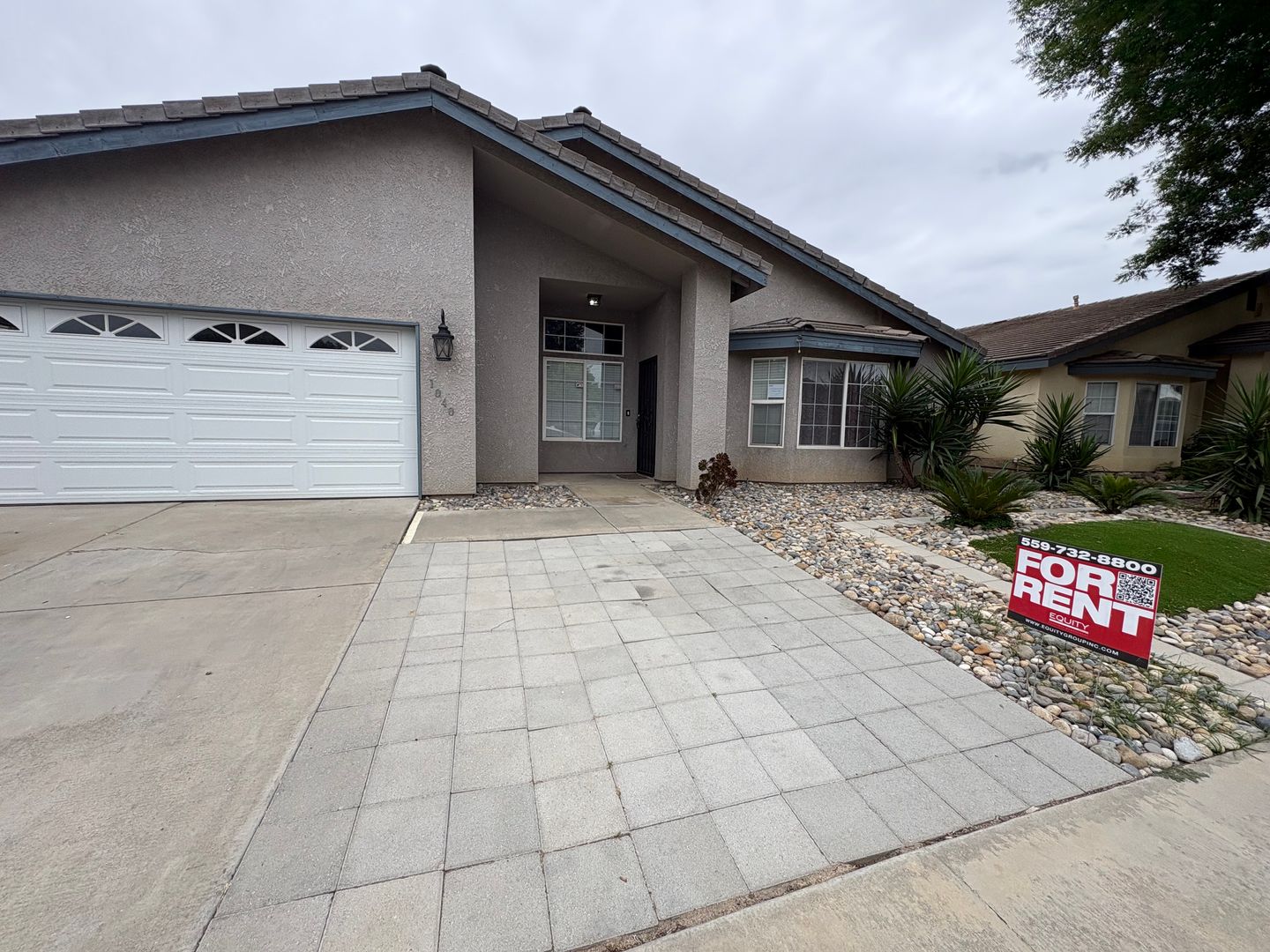 Visalia House: 1040 North Sumter Ct