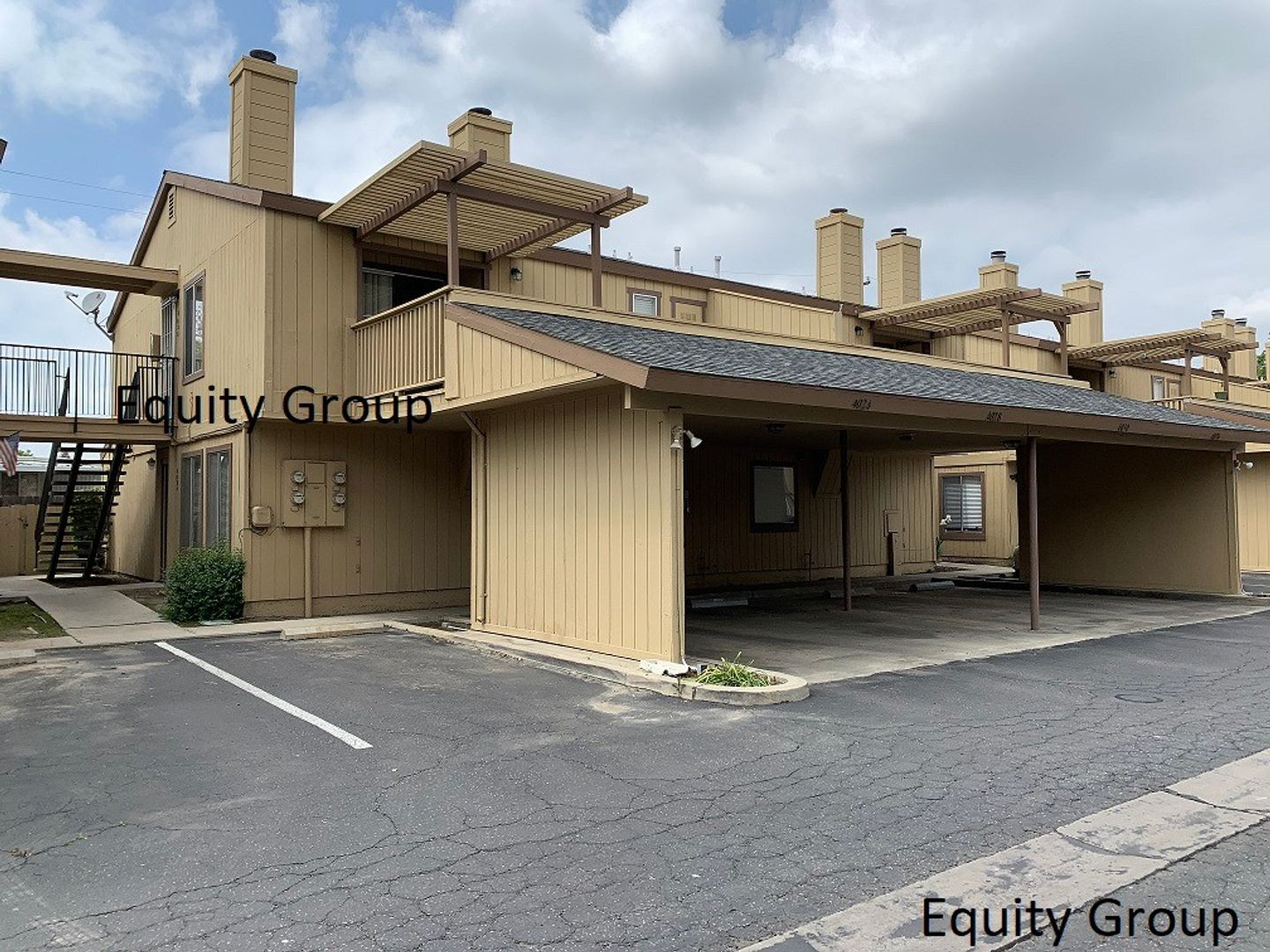 Visalia Apartment: 3900-4054 West Meadow Ave.