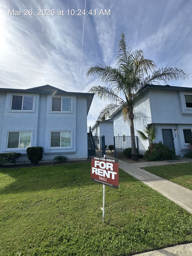 Tulare Apartment: 103-115 West Sonora Avenue