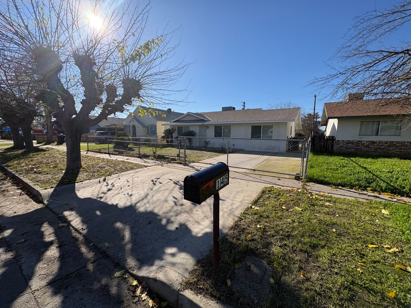 Tulare House: 145 North A Street