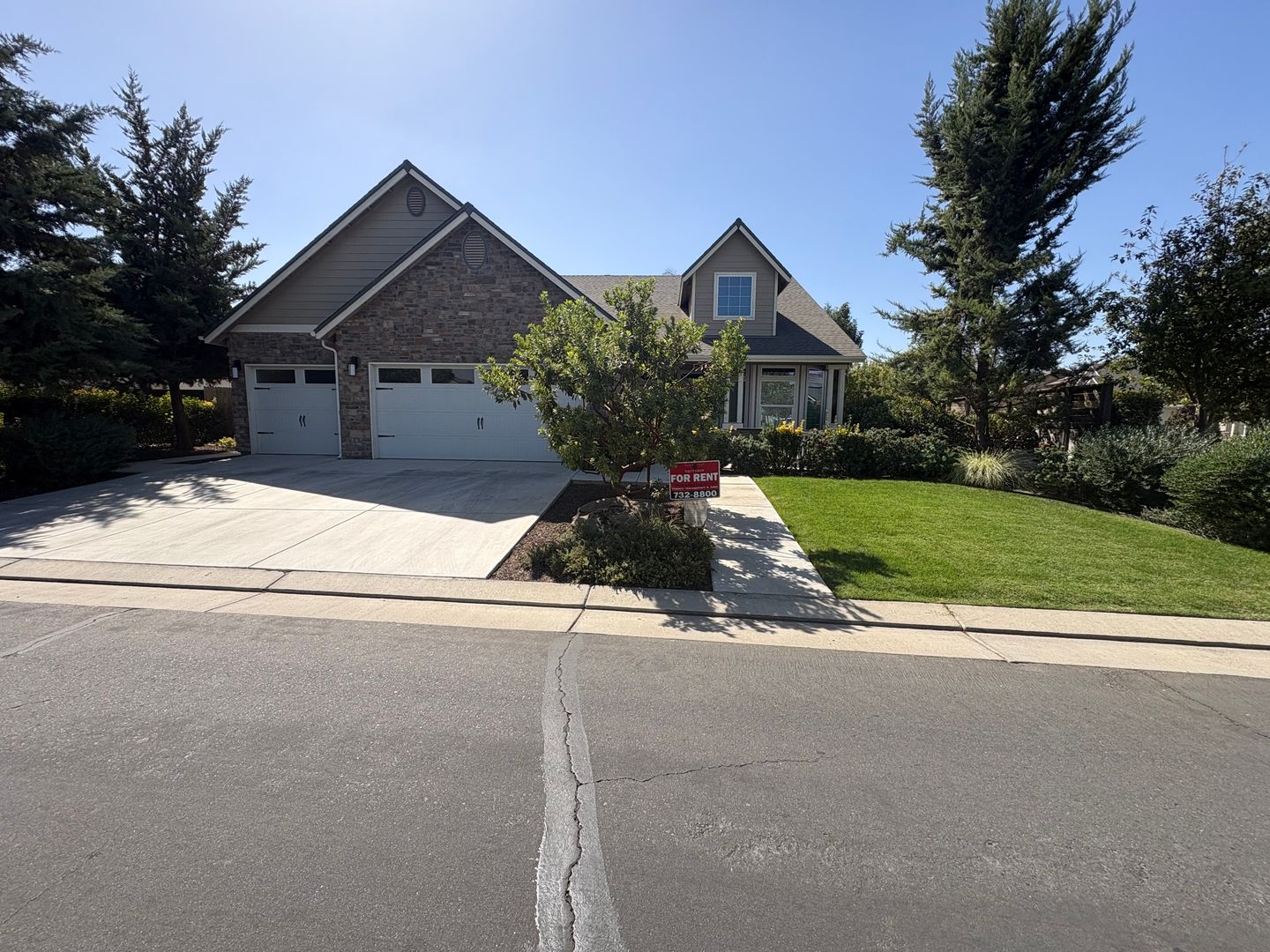 Tulare House: 3163 Parks Ave
