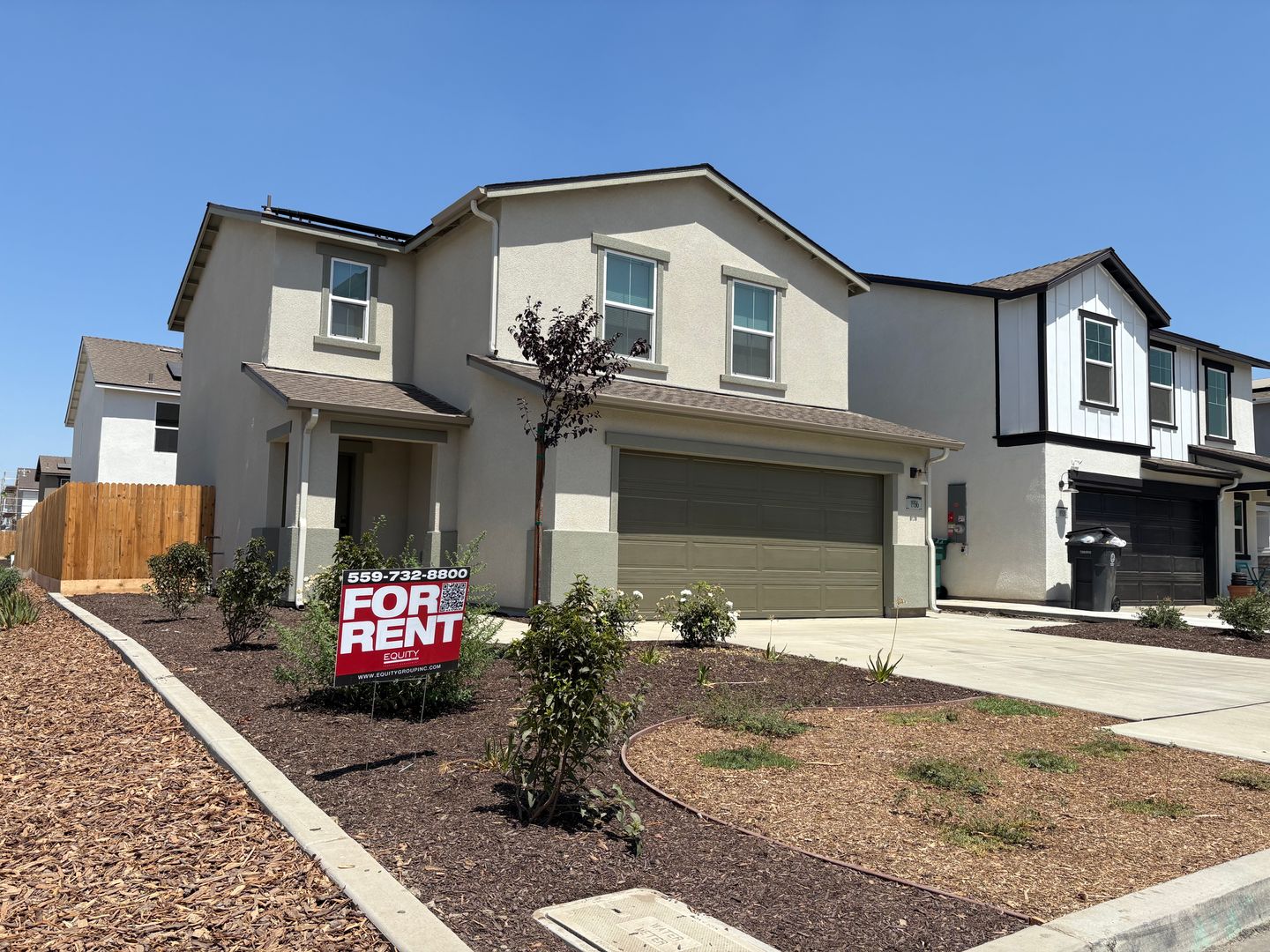 Tulare House: 1936 Bear Oak Ct