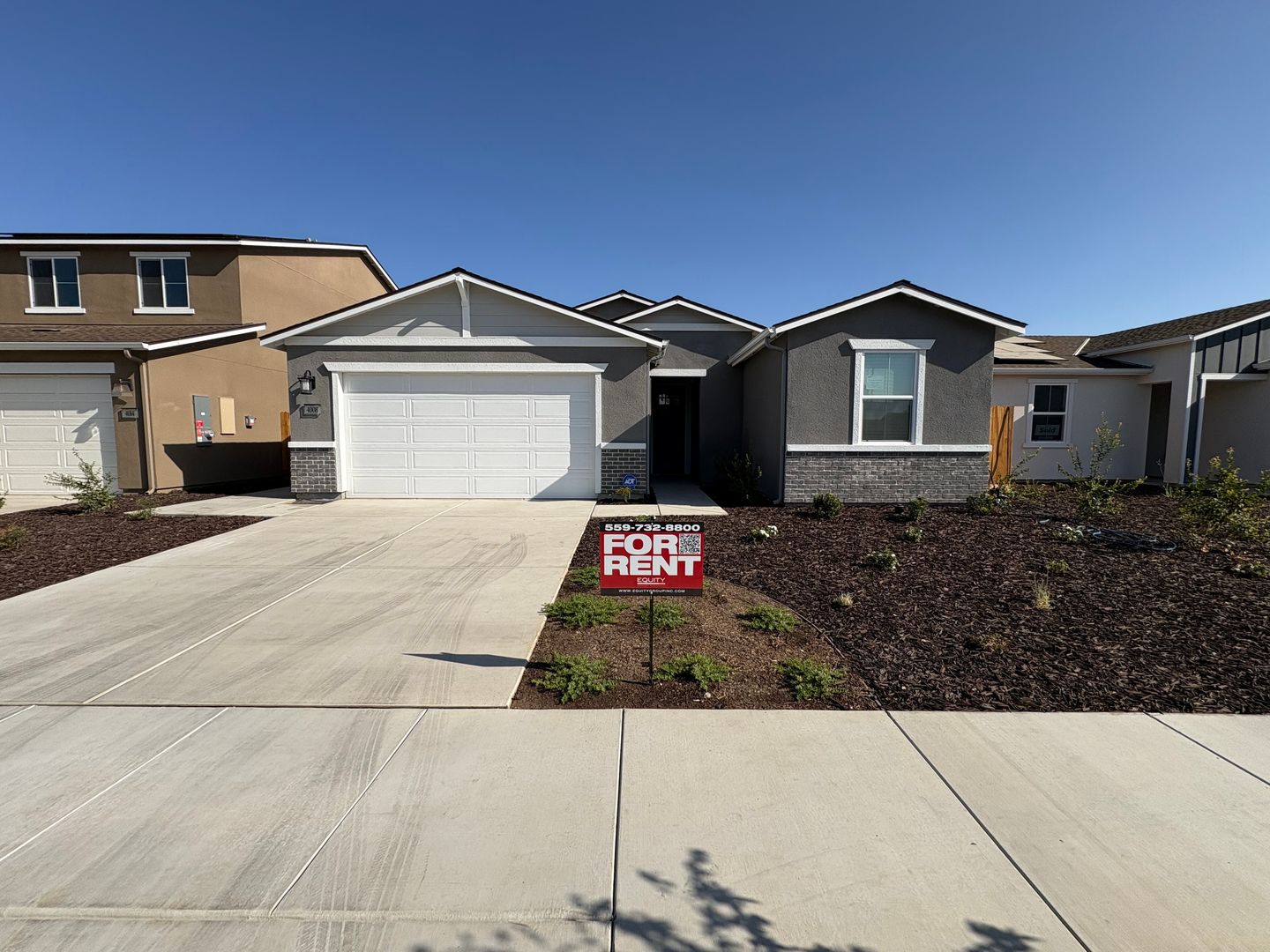 Visalia House: 4008 West Babcock