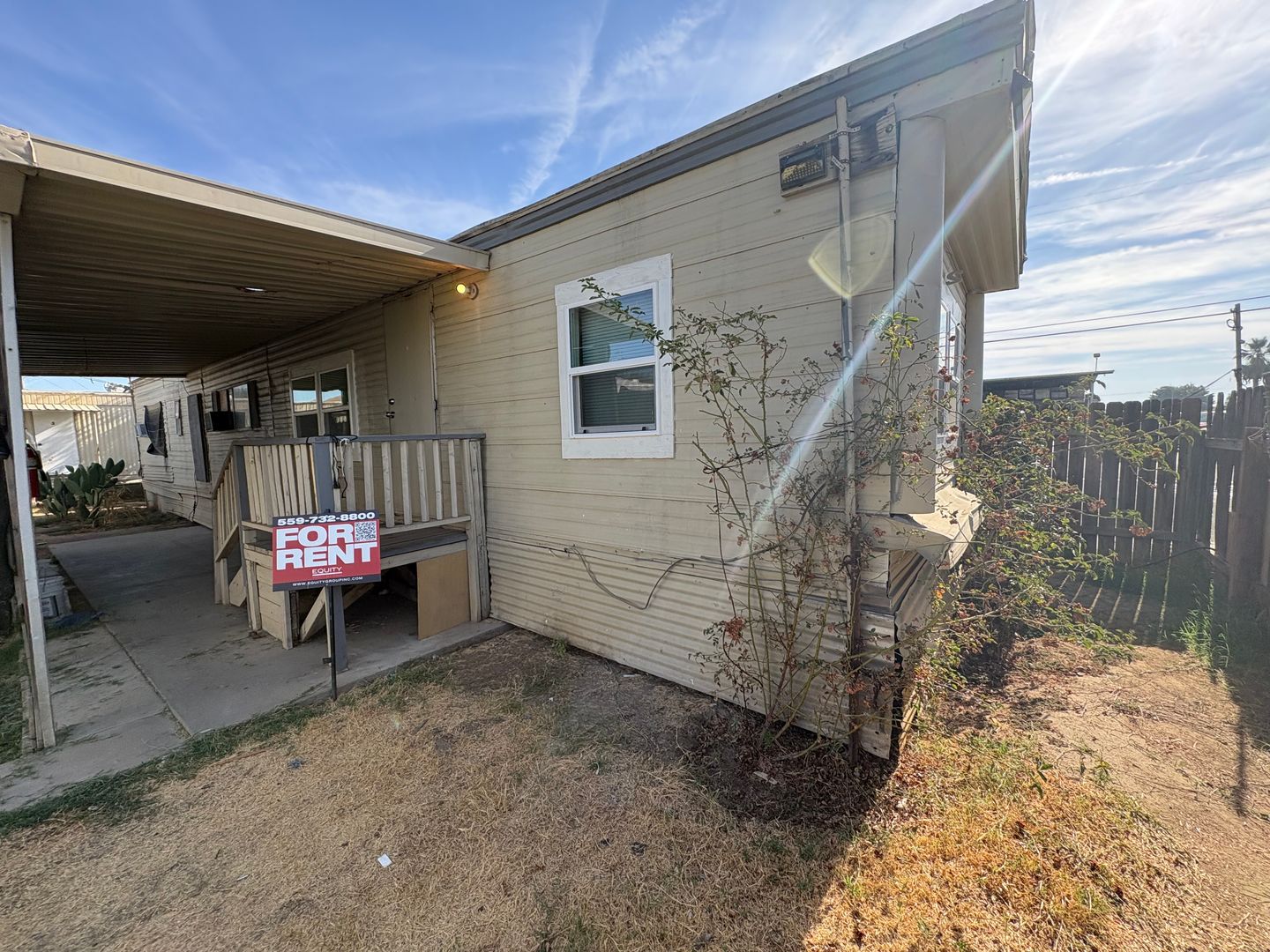 Dinuba Apartment: 581 East Yale Ave
