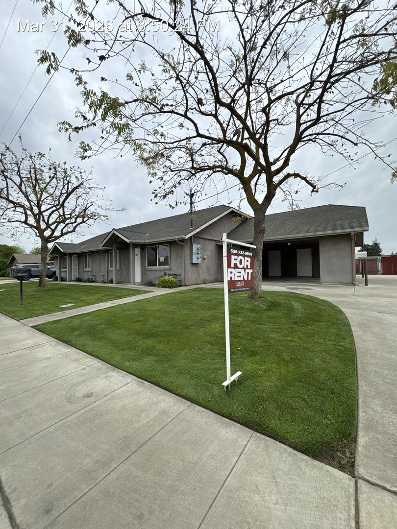 Kingsburg Apartment: 952 -974 Mehlert Street