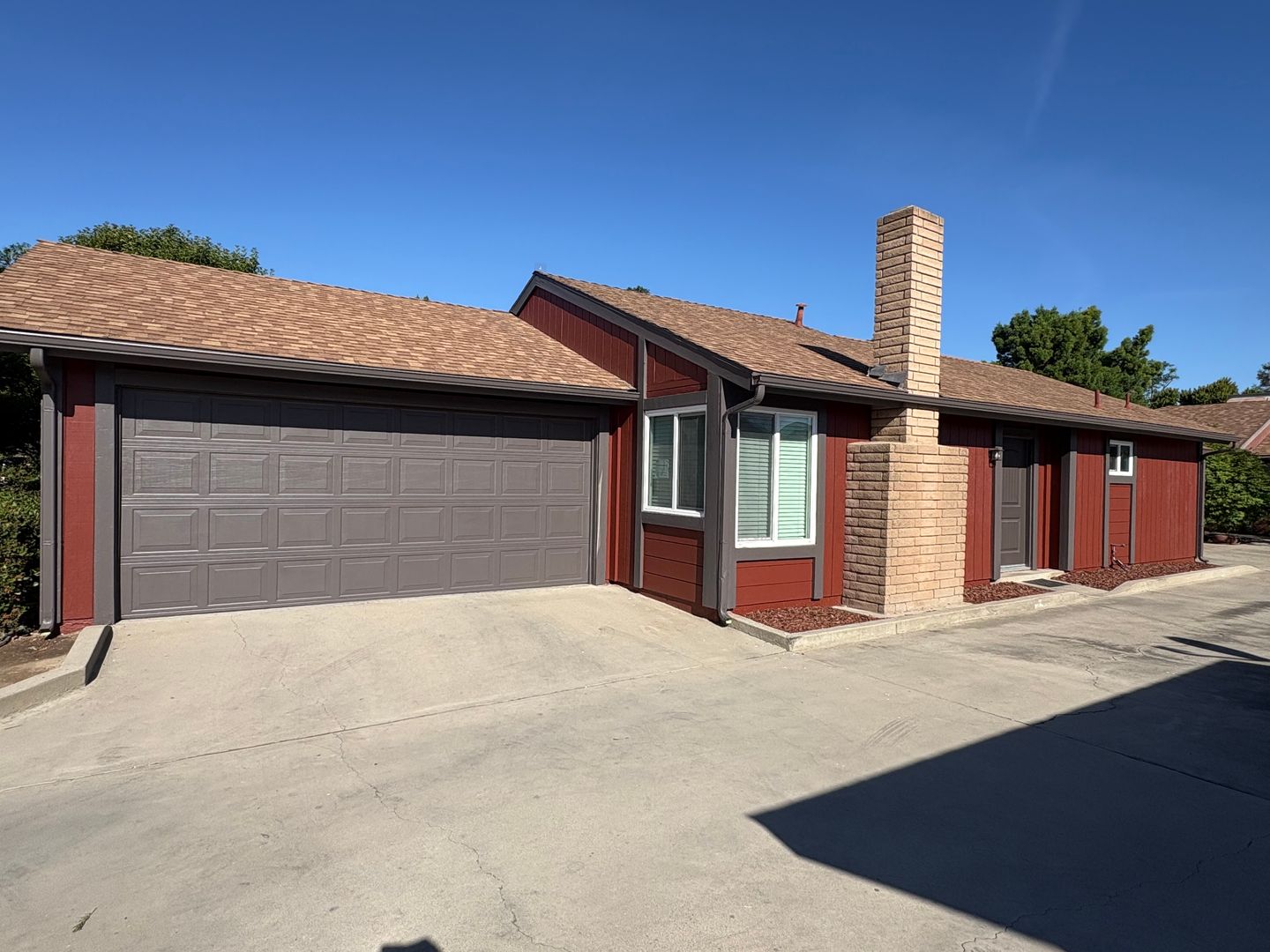 Visalia House: 5716 West Robinwood Avenue