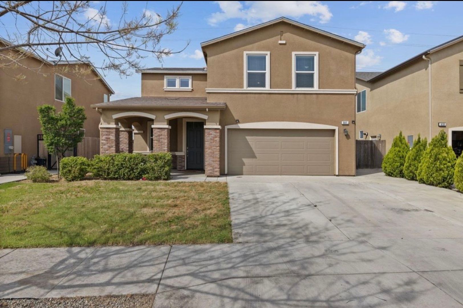 Visalia House: 641 South Laguna St