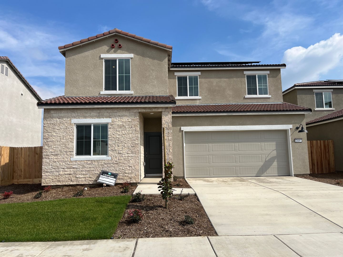 Visalia House: 2440 South Aubree St