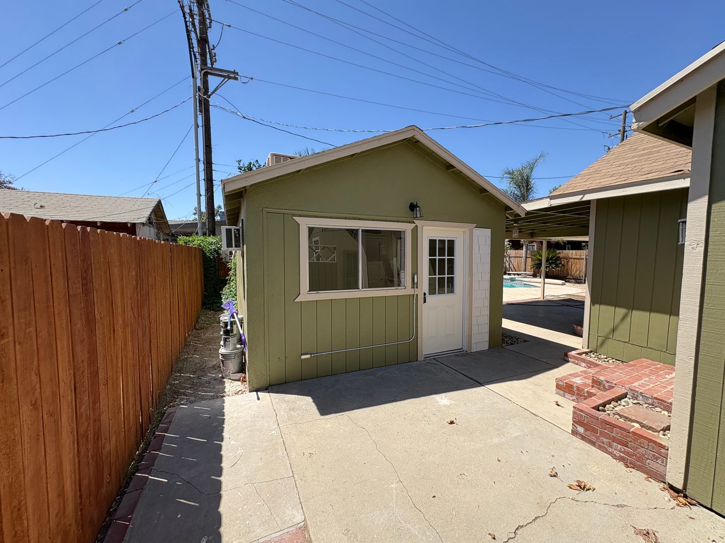 Tulare Apartment: 1085 Academy Ave