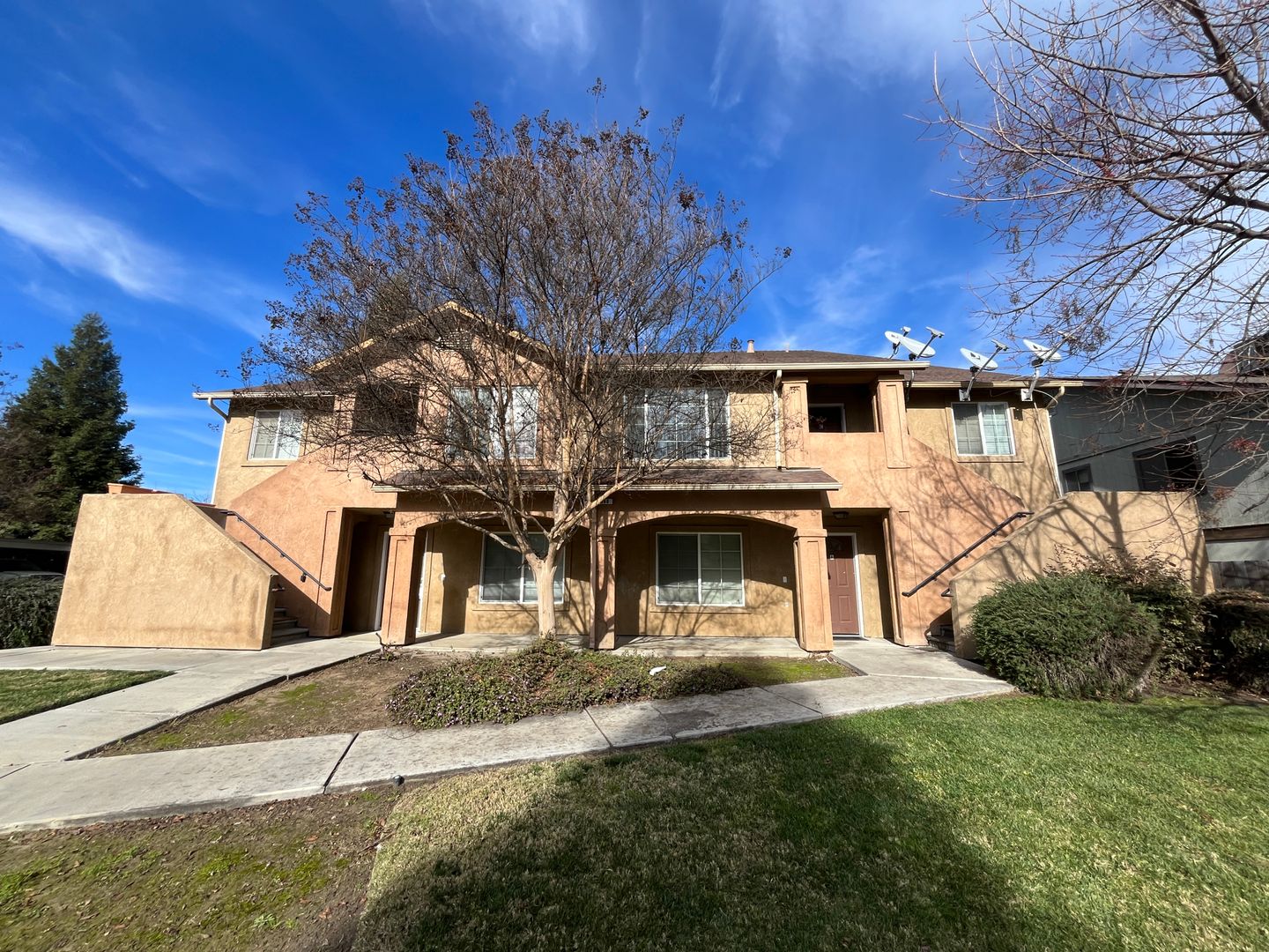 Porterville Apartment: 360 E Kanai Ave