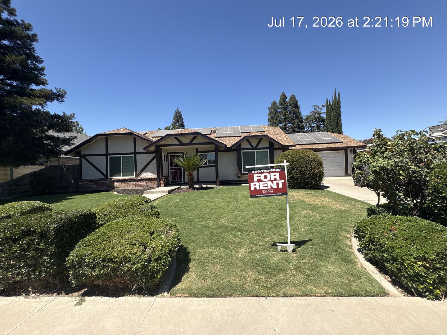 Visalia House: 1110 E Rose Ct